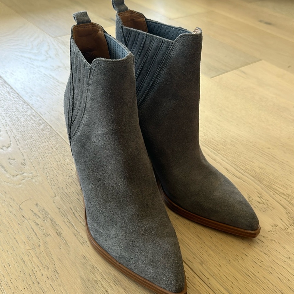 Marc Fisher Gray suede boots